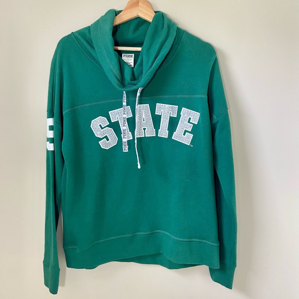 PINK Victoria’s Secret Michigan State University Pullover